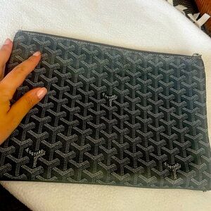 Large grey Goyard pouch -